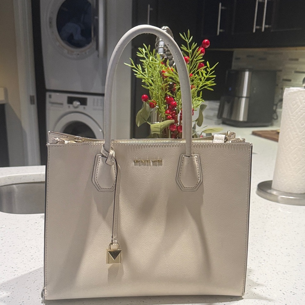 Michael Kors White Tote Bag